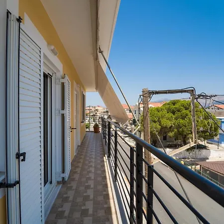 Town Apartment Lixouri